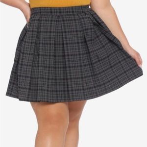 Hot Topic Black and Grey Suspender Skirt